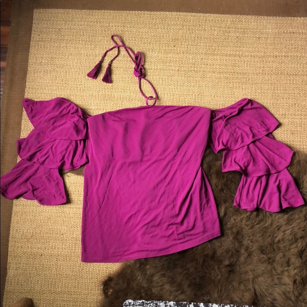 Flutter Sleeved Halter
